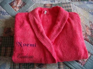 Set Noemi_Accappatoio con nome ricamato