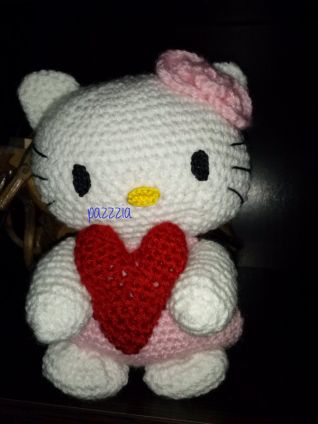 Hello Kitty con cuore