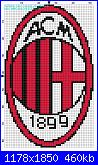 Scudetto Milan-schema-punto-croce-stemma-milan-52x84-blocchi-colorati-jpg