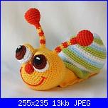 coccinelle, api, insetti e lumache-pop-eyed-snail-crochet-pattern-free-jpg