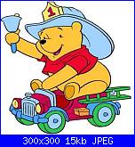 winnie gif-pooh_en_camion_bomberos-jpg