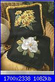 Leisure Arts 3493  - Pillows from Paula's garden - Paula Vaughan - 2006-39-jpg