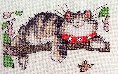 Schema punto croce Micio su ramo