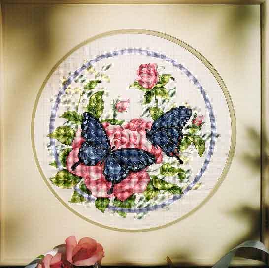 Schema punto croce Butterflies Roses 01